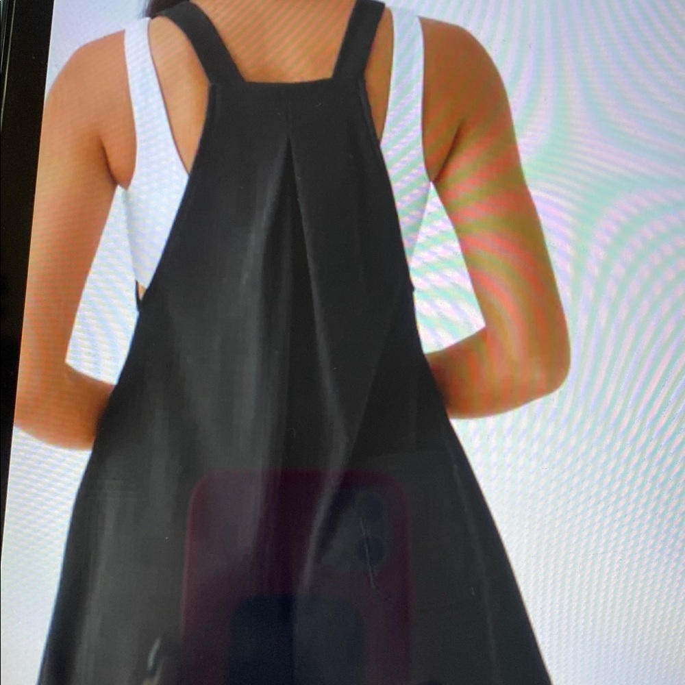 LARGE. ADJUSTABLE STRAPS BIB OVERALL ROMPER - Picture 2 of 10